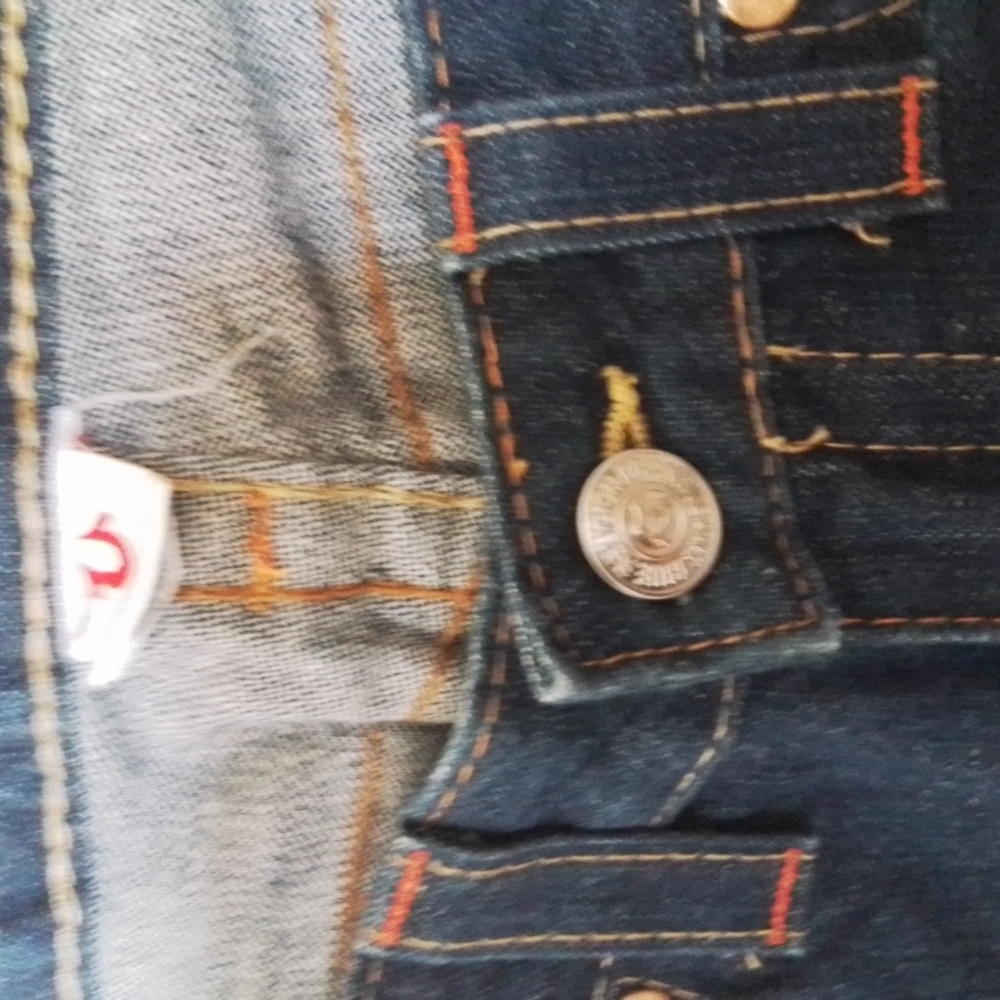 TRUE Religion - Picture 5 of 5
